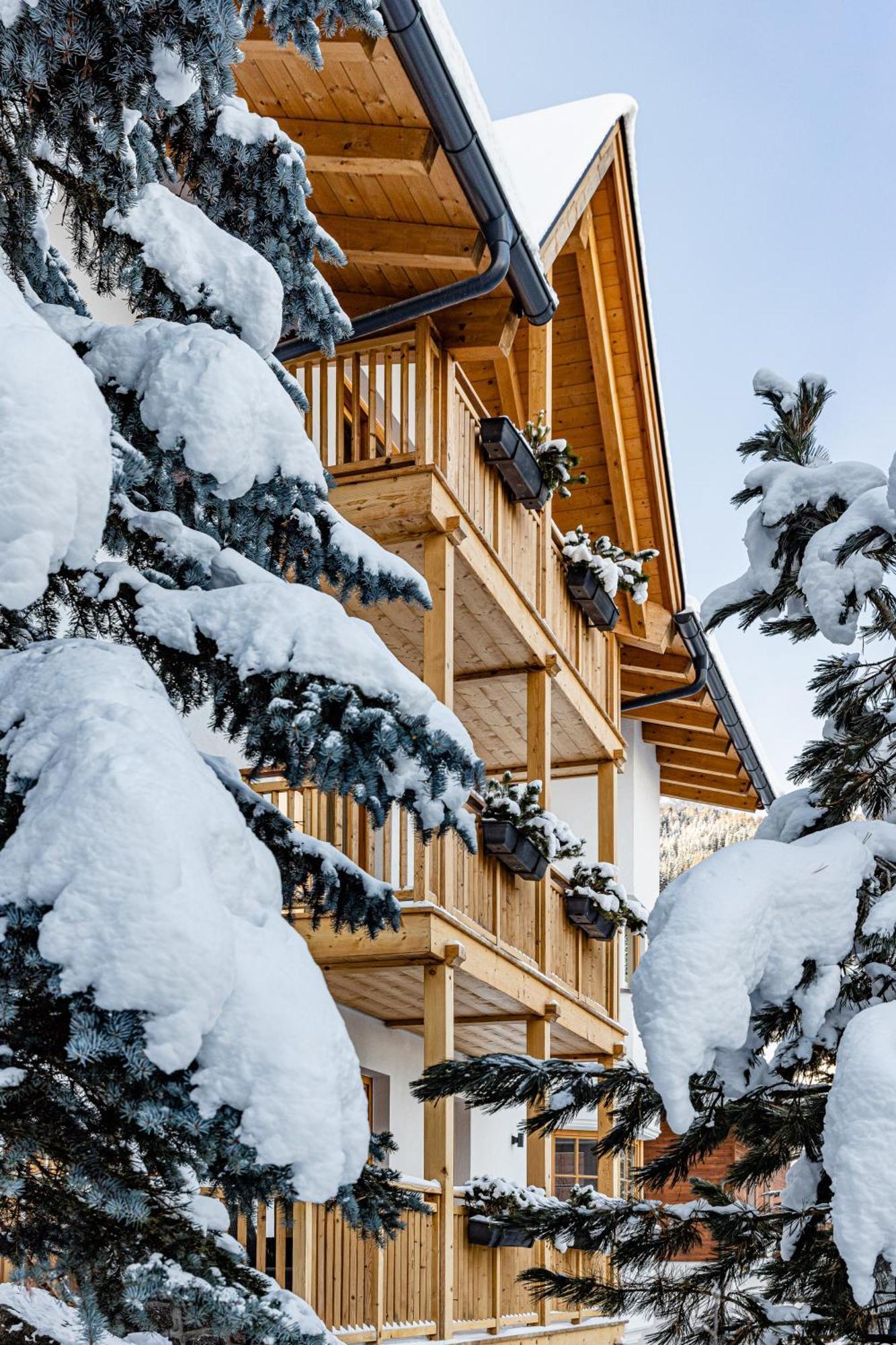 Apartments Villa Gardena - Gardenahotels Selva di Val Gardena Exterior photo